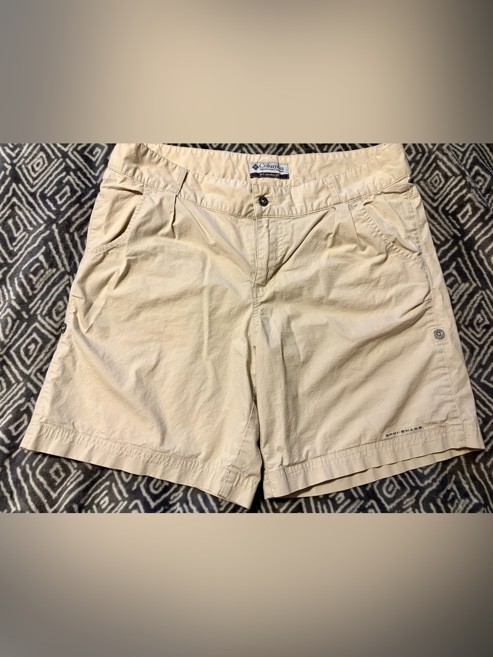 Columbia Women’s Tan Outdoor Hybrid Shorts